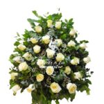 Arreglo Frontal de Rosas Ecuatorianas